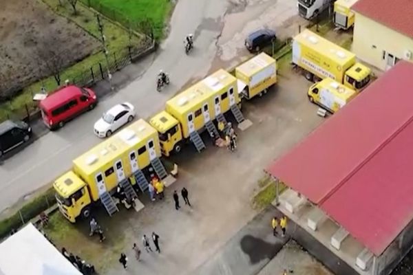 Caravana Medicală România Suverană a ajuns în județul Satu Mare. Spitalul Mobil va activa în localitățile Bogdand, Crucișor, Călinești și Oaș
