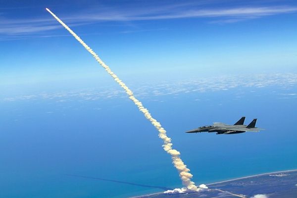 MApN: COMUNICAT OFICIAL DESPRE PRESUPUSA RACHETĂ RUSEASCĂ ÎN SPAȚIUL AERIAN ROMÂNESC 