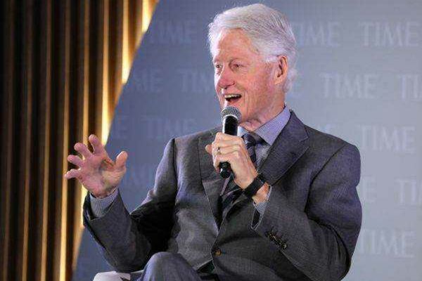  Bill și Hillary Clinton cedează și acceptă să depună mărturie în Congresul american