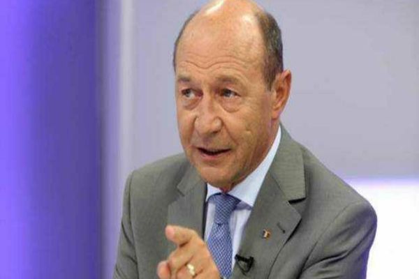 BĂSESCU: RUSIA NU VA OPRI RĂZBOIUL HIBRID, DAR ȘI ROMÂNII ÎȘI DISCREDITEAZĂ PROPRIA ȚARĂ