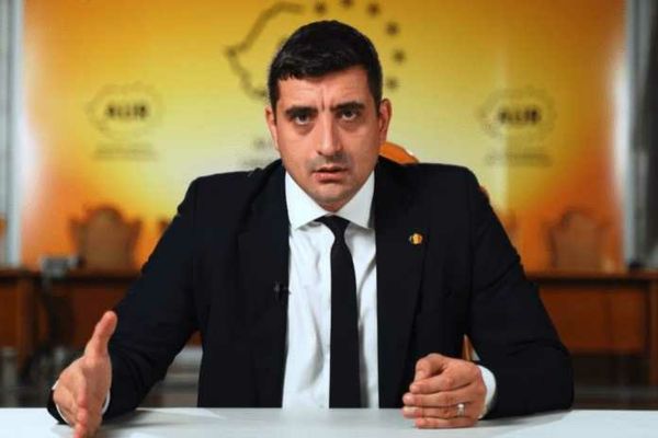 GEORGE SIMION, ACUZAȚII-ȘOC: ”UNII JURNALIȘTI VOR SĂ BLOCHEZE AUR PENTRU PSD. NU VOI FI INTIMIDAT DE UNII JURNALIȘTI!”