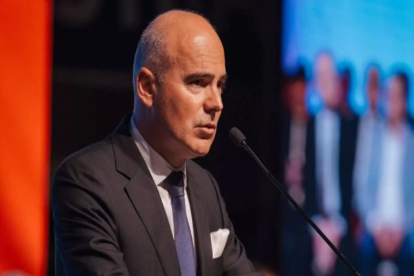 Rareș Bogdan: „Comisia Europeană trebuie să coboare din turnul de fildeș și să revină printre cetățenii Europei”