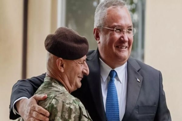 CIUCĂ, DE ZIUA VETERANILOR: ONOREZ FAPTELE DE VITEJIE ALE CAMARAZILOR MEI, CARE AU FĂCUT CA ARMATA ROMÂNIEI SĂ FIE RESPECTATĂ PESTE TOT ÎN LUME