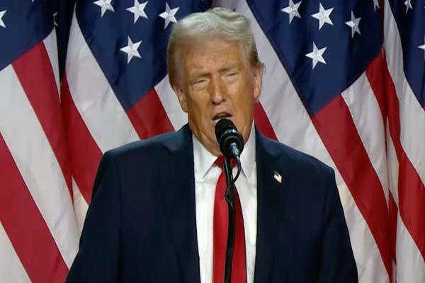 TRUMP: „LUCRĂM INTENS LA OBȚINEREA PĂCII ÎN UCRAINA! PUTIN ȘI ZELENSKI VOR ÎNCHEIEREA RĂZBOIULUI”