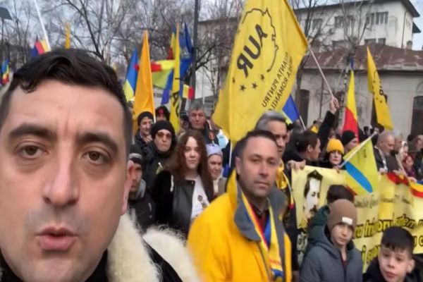 REACȚIA LUI GEORGE SIMION, DUPĂ DEMISIA LUI KLAUS IOHANNIS. ”E VICTORIA VOASTRĂ! ACUM E TIMPUL PENTRU TURUL 2 ÎNAPOI”