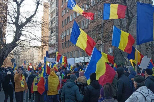 PROTEST MASIV AL ROMÂNILOR PE 21 FEBRUARIE: CEL PUȚIN UN MILION DE OAMENI SUNT AȘTEPTAȚI ÎN STRADĂ. VAL DE MESAJE DE. MOBILIZARE PE TIKTOK