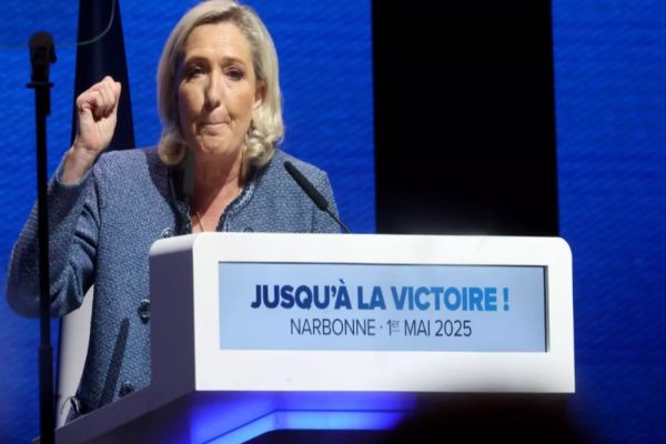 MARINE LE PEN, SUSȚINERE TOTALĂ FAȚĂ DE GEORGE SIMION: "ALEGERILE AU FOST ANULATE CU BINECUVÂNTAREA COMISIEI EUROPENE"