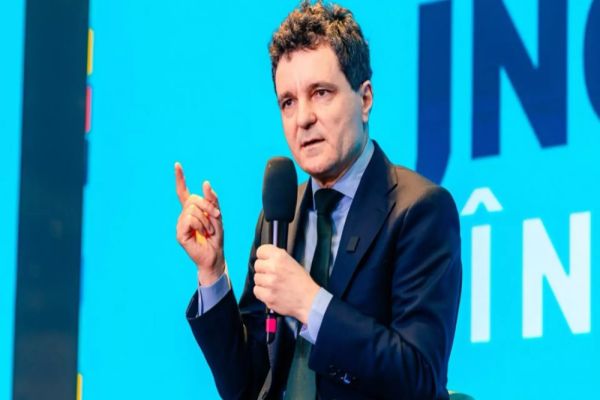 NICUȘOR DAN DUPĂ DEPUNEREA JURĂMÂNTULUI: E NEVOIE DE O REFORMĂ ADMINISTRATIV-TERITORIALĂ ȘI DE O REFORMĂ A SISTEMULUI ELECTORAL. E NEVOIE SĂ STOPĂM MARE EVAZIUNE FISCALĂ