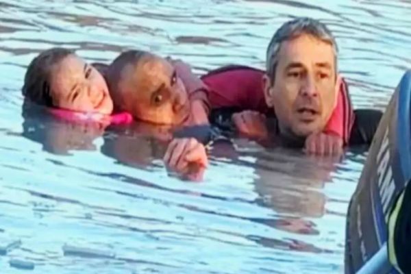 Adevăratul erou în cazul fetiței salvate din apa înghețată din Craiova. „A continuat să lupte”