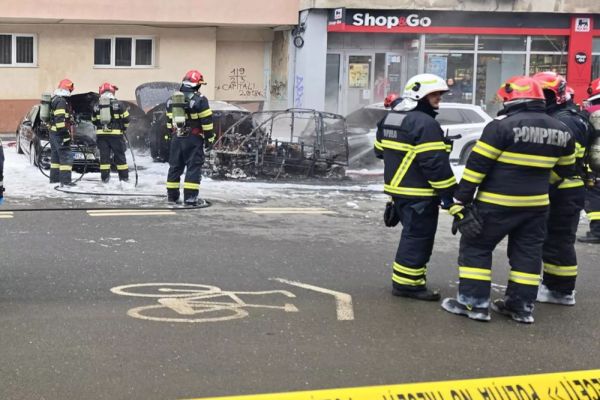 Anchetă amplă după ce o femeie a murit carboonizată într-un vehicul electric care a luat foc în București