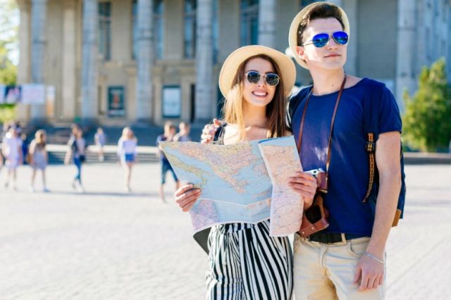 Decizie uriașă la Bruxelles: turiștii pot anula vacanțele fără penalități și își recuperează banii