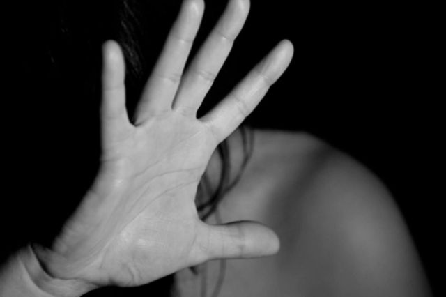 Caz șocant la banchetul unui liceu din Cluj. Elevă premiantă, transportată la spital după ce ar fi fost „drogată și agresată sexual”