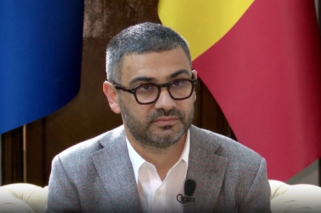 Scandal pe Legea salarizării. Florin Manole, acuzații incendiare: ce negociază Dragos Pîslaru la Bruxelles