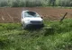 Autoturism răsturnat pe câmp, la Cobia. Șoferul a băut iar pasagerul a avut de suferit