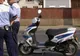 Bărbat rănit grav, după ce a intrat cu mopedul într-un cap de pod, la Vulcana-Băi