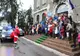 Moș Crăciun ajunge peste tot. Însoțit de jandarmi a poposit la DGASPC Dâmbovița