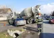 Impact puternic între o betonieră și un autoturism, în Dâmbovița