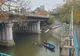 O mașină a plonjat în lacul Floreasca - 2 persoane au fost transportate de urgență la spital