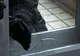Dâmboviţa. Locuinţă spartă de un bărbat care a furat mai multe bunuri și scule electrice