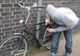 Un hoț, "specializat" în furtul de biciclete, a fost prins de polițiștii dâmbovițeni