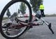 Biciclist lovit de un autoturism, la Pucioasa. Șoferul a fugit de la locul accidentului